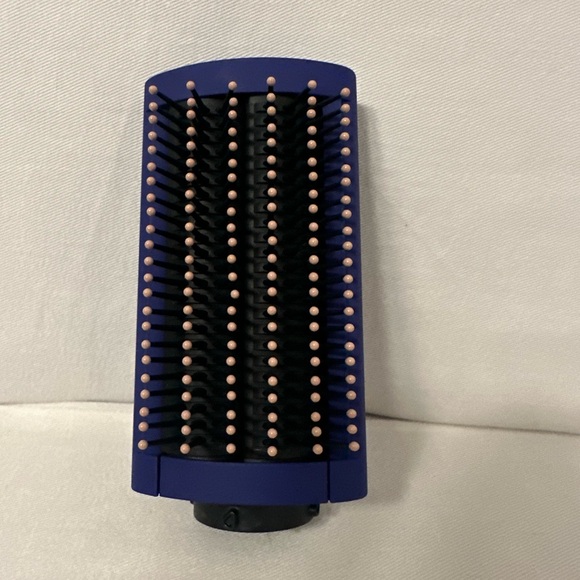 Dyson Soft Smoothing Brush Airwrap Attachment - Picture 3 of 3
